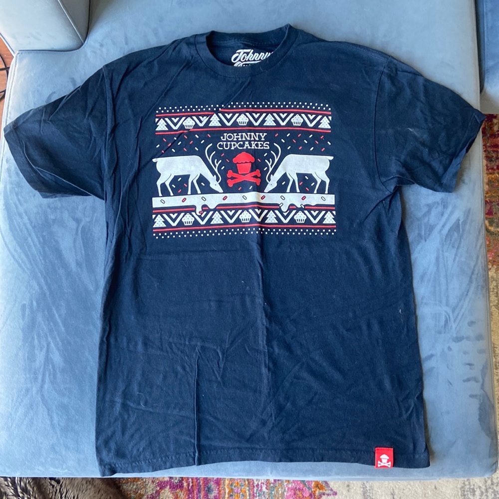 Johnny Cupcakes tee-shirt